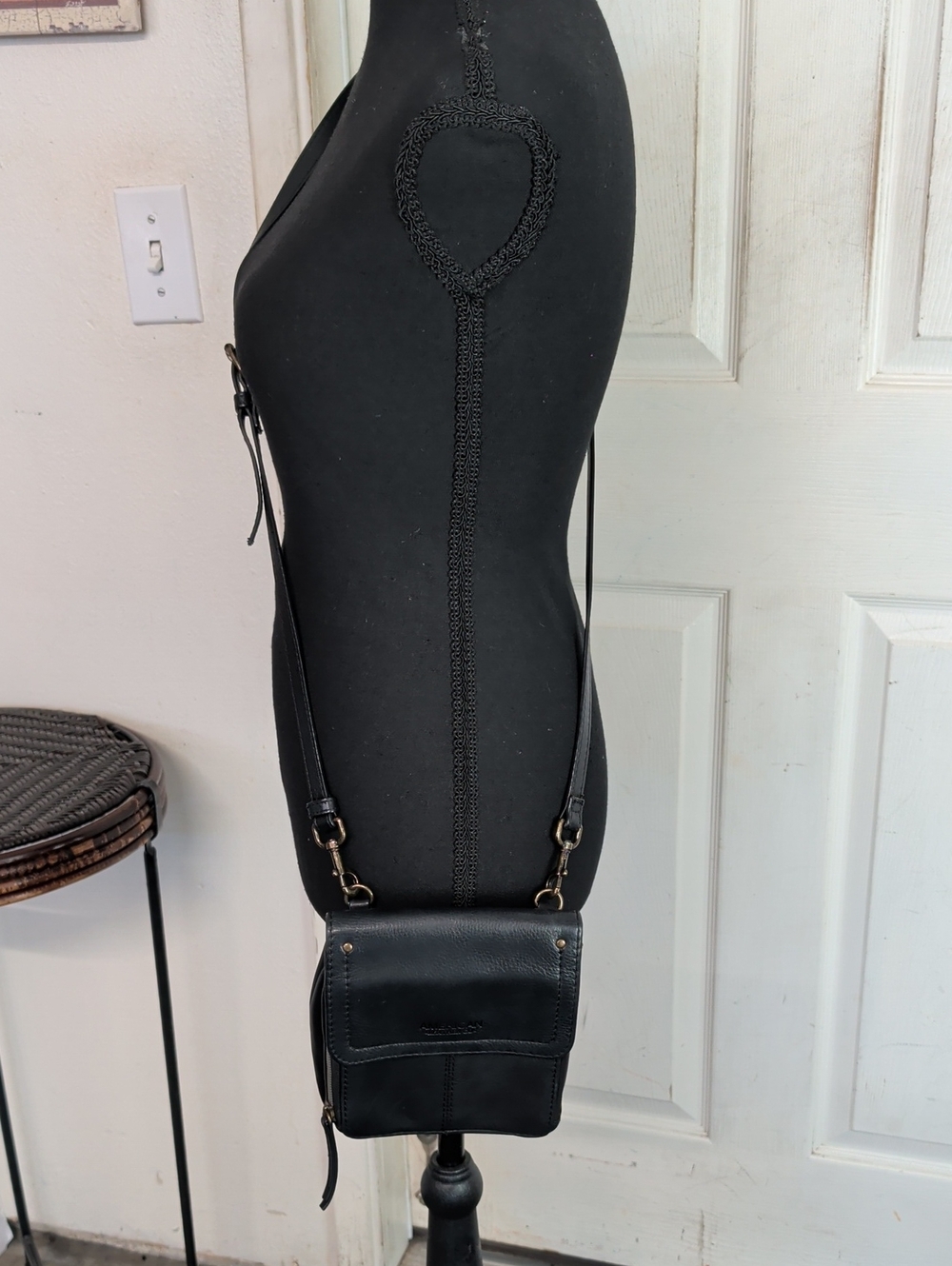 American Leather Co. Genuine Leather Crossbody Bag